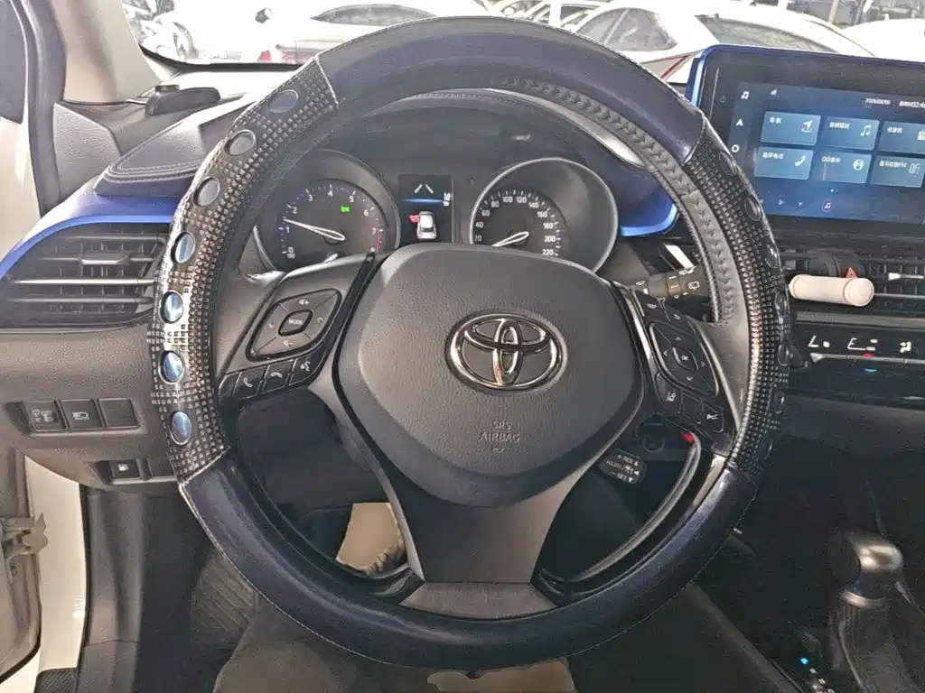 Toyota C-HR 2023 2022 2.0L Leading Edition
