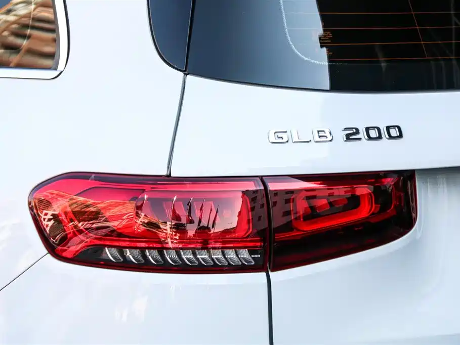 Mercedes-Benz GLB 2022 Model GLB 200 Dynamic Edition фото 14