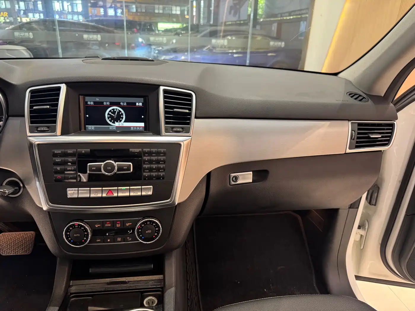 Mercedes-Benz M-Class 2014 ML 320 4MATIC фото 10