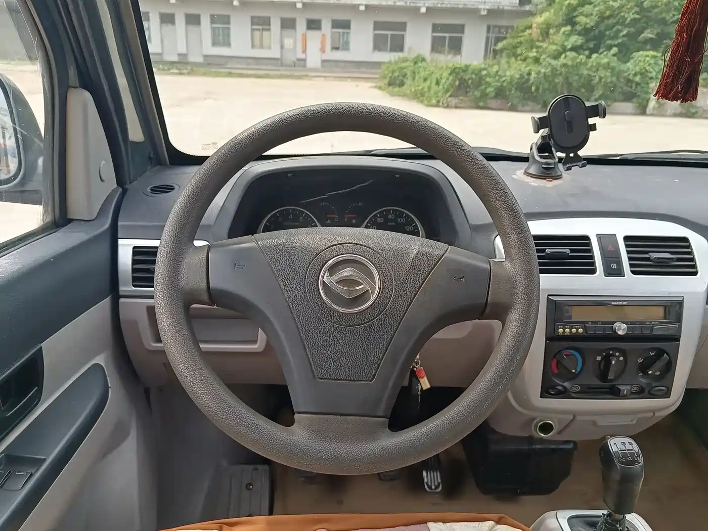 Shaanqi Tongjia Fujia 2014 2011 Model 1.3L-6400A Luxury