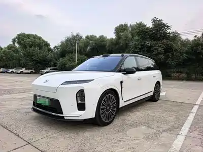 NIO ES8