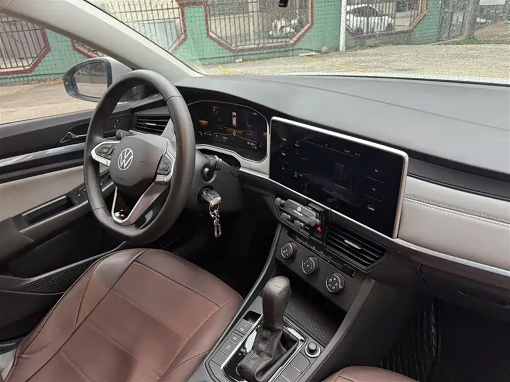 Volkswagen Bora 2023 200TSI DSG Comfort Edition фото 7