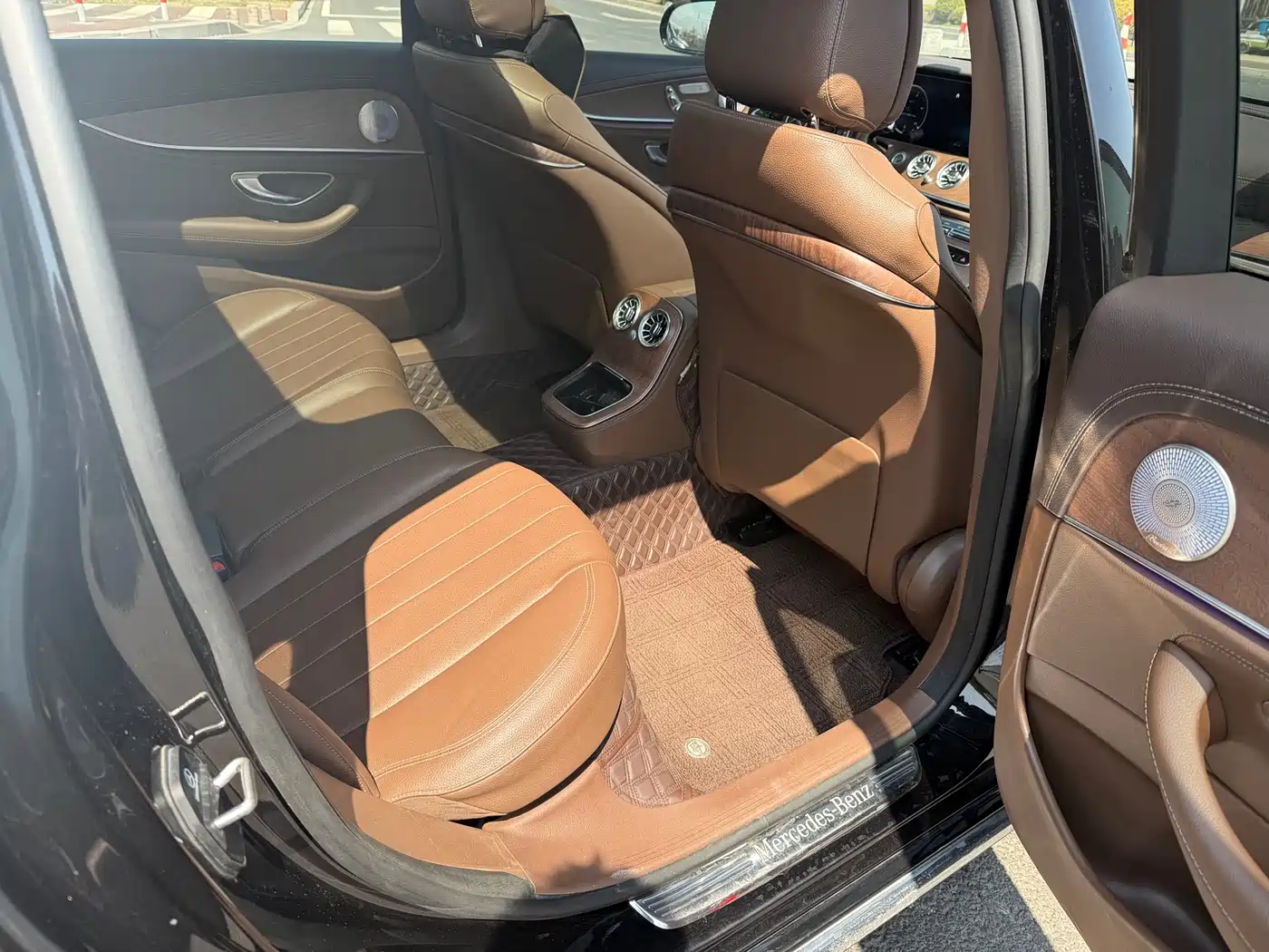 MERCEDES-BENZ E CLASS