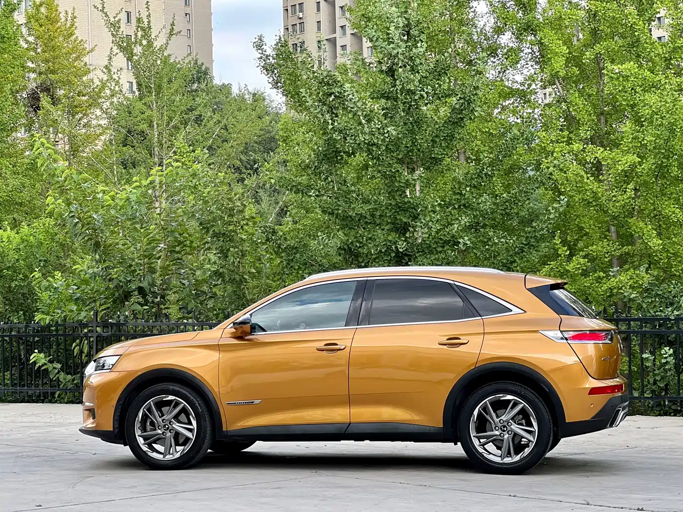 DS 7 2018 2018 45THP Opera Edition