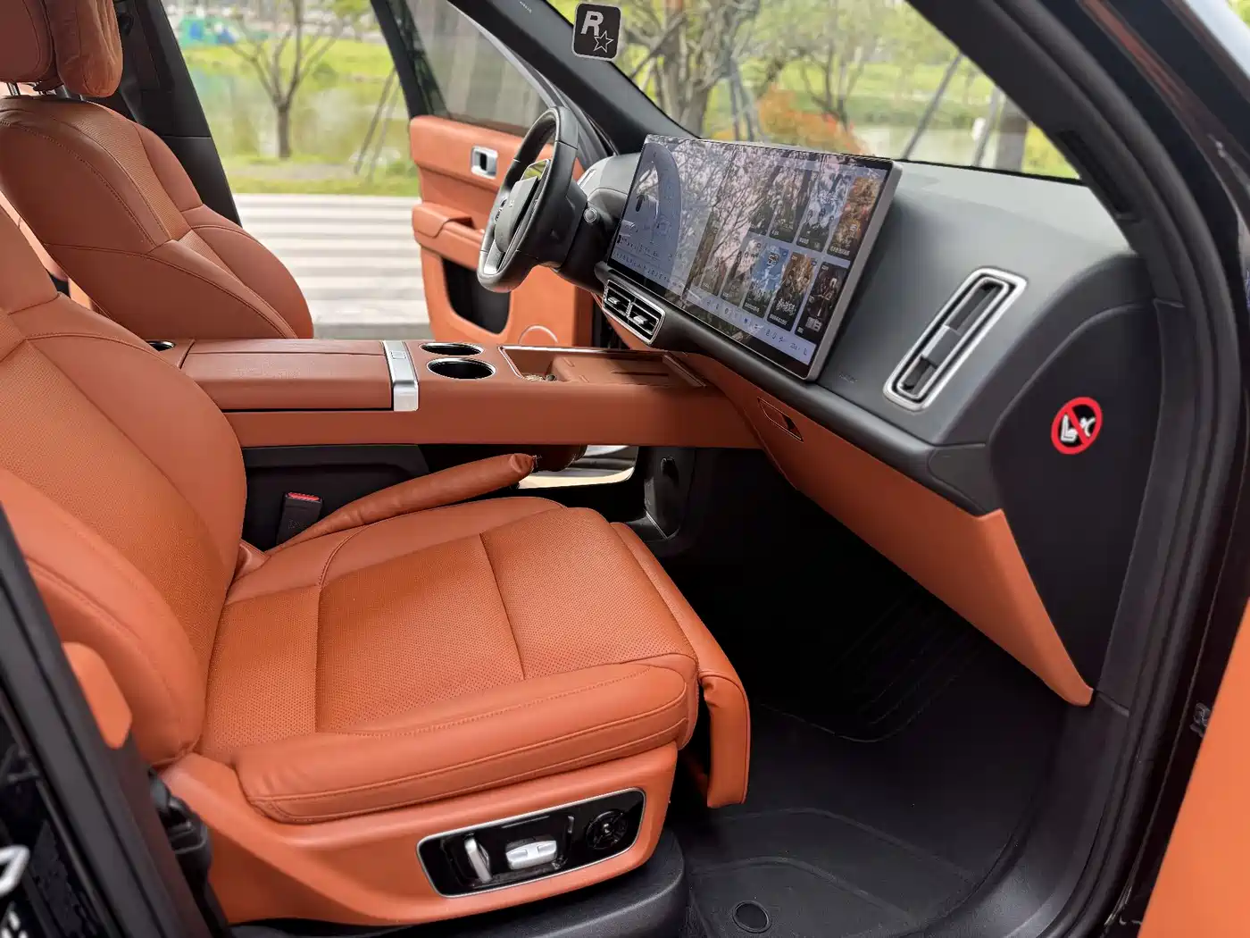 Li Auto Li L8 2024 Pro фото 4