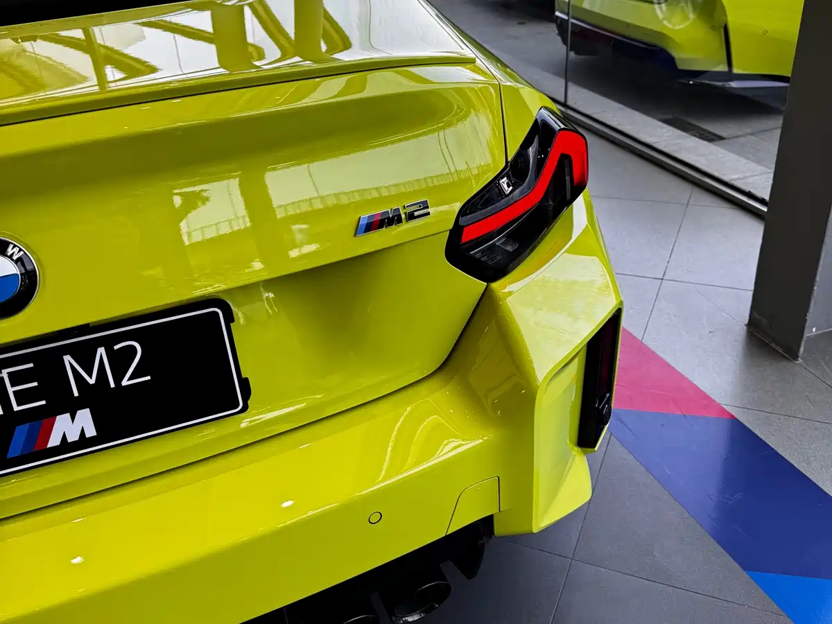 BMW M2 2024 M2 фото 7