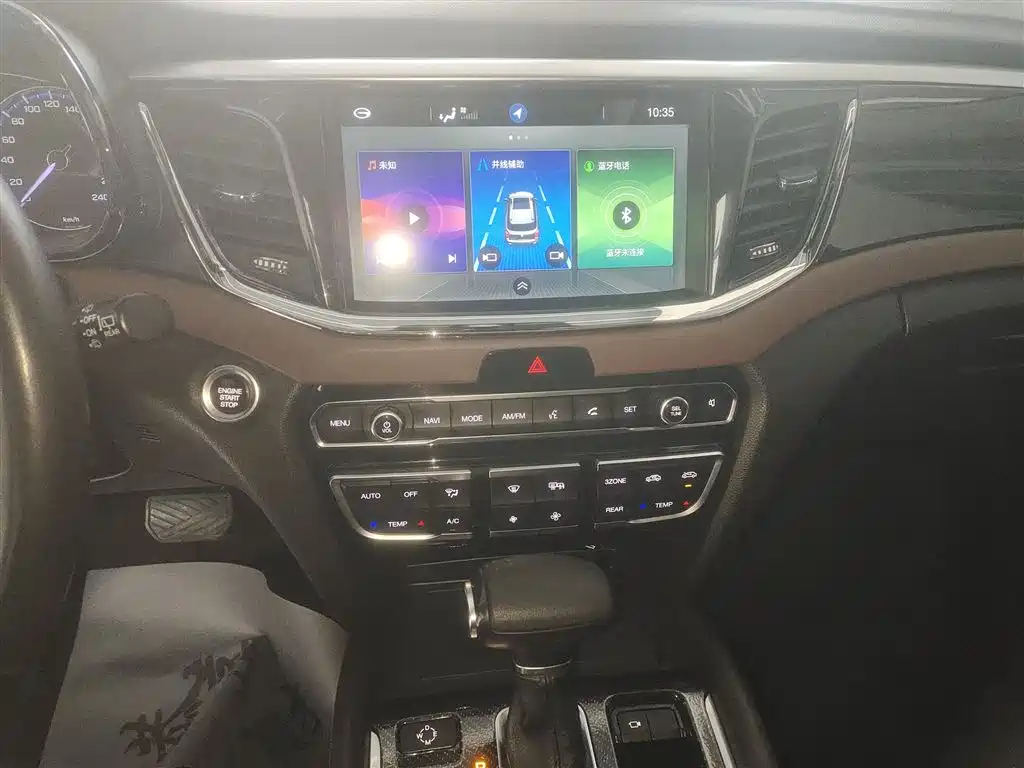 GAC Trumpchi Trumpchi GS8 2017 320T 2WD Luxury Smart Connect (7-seater) фото 9