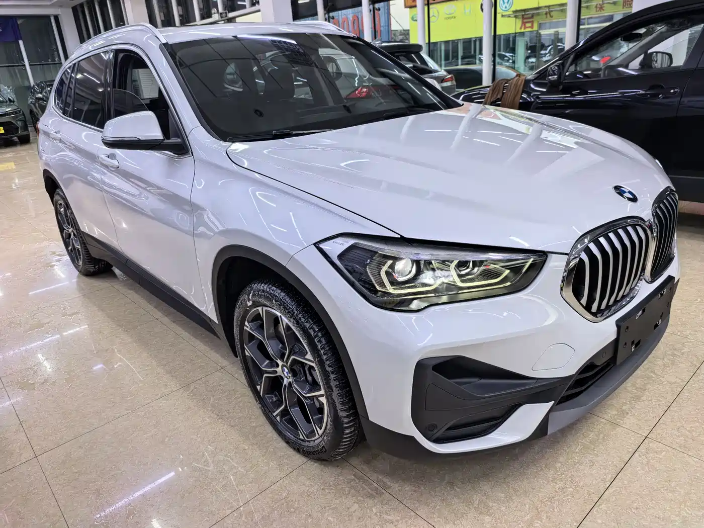 BMW X1 2022 sDrive25Li Leading фото 3