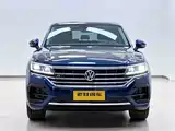 Фото 3 - Volkswagen Touareg