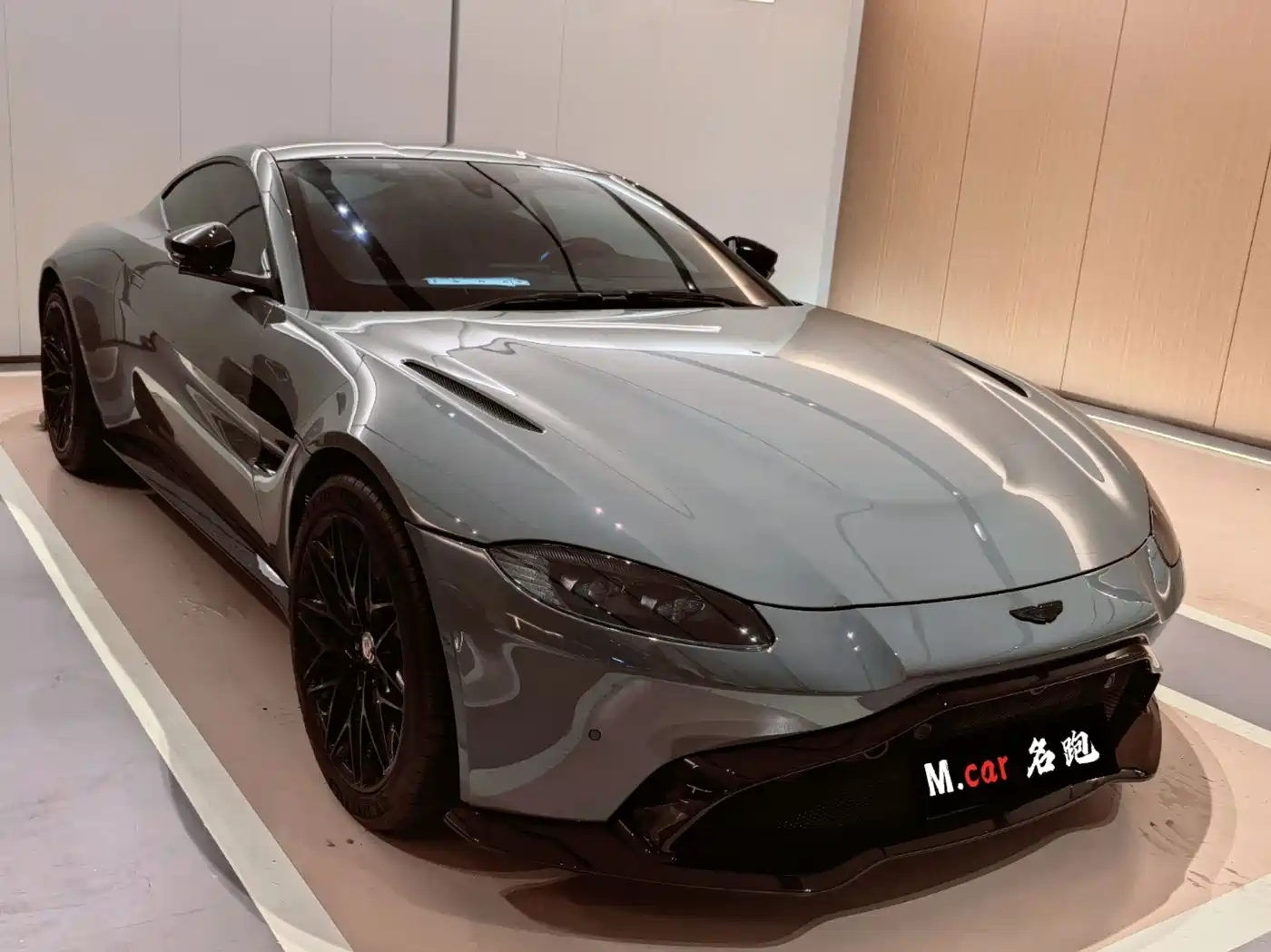 Aston Martin V8 Vantage 2021 2018 4.0T V8 Coupe