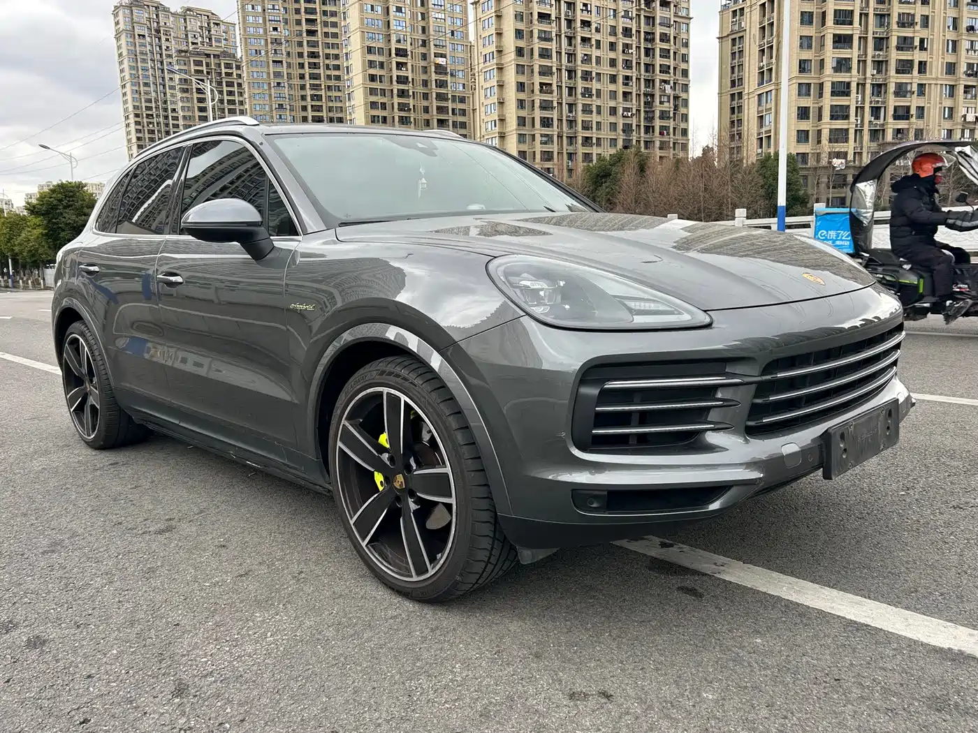 Porsche Cayenne New Energy 2021 Cayenne E-Hybrid 2.0T фото 2