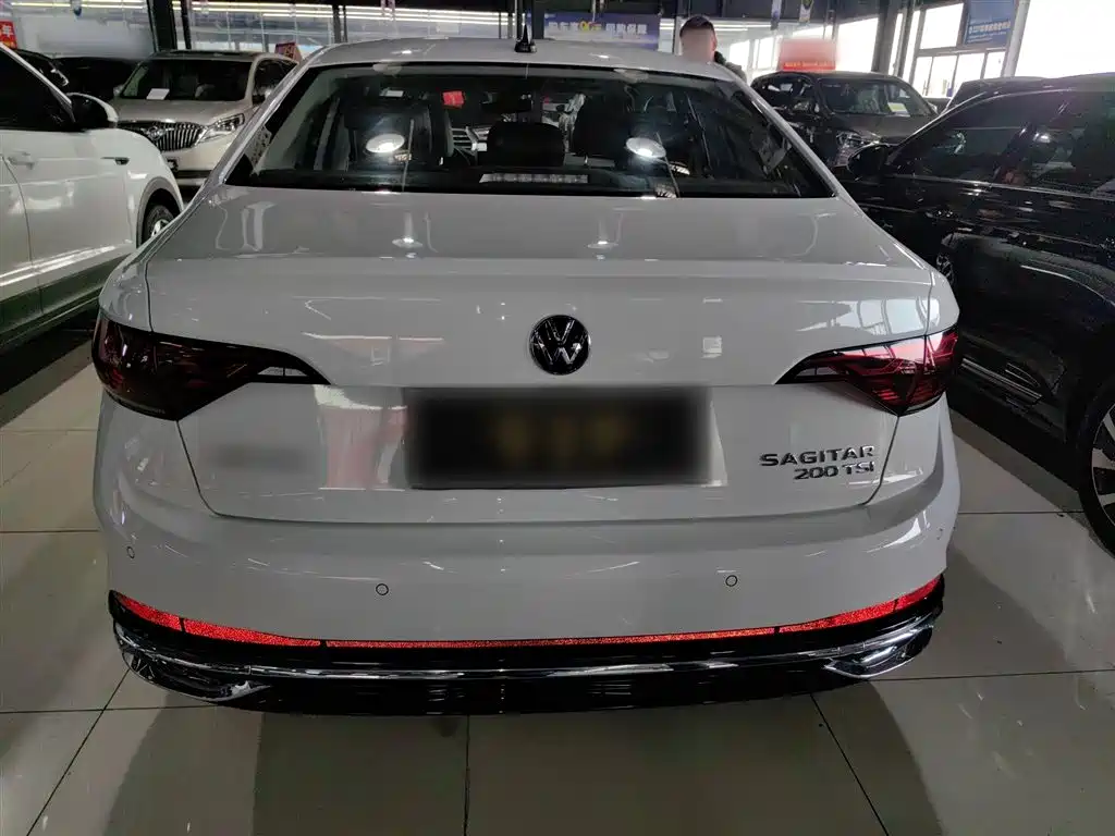 Volkswagen Sagitar 2023 Model Year 200TSI DSG Surpass Edition фото 4