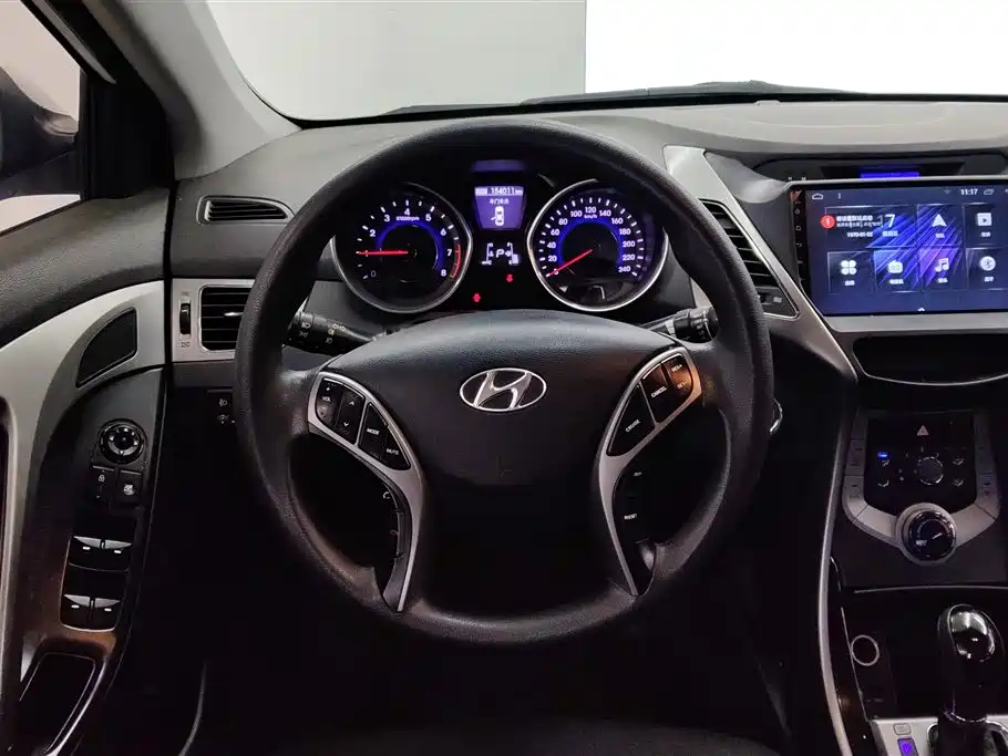 Hyundai Langdong 2013 1.6L Automatic Leading фото 15