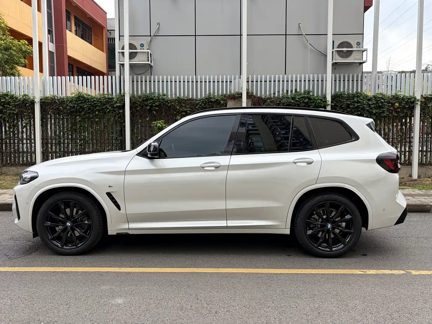 BMW X3 2023 xDrive30i Premium M Night Package фото 23