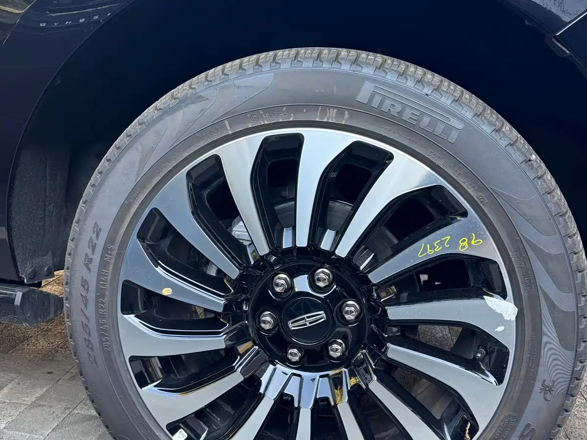 Lincoln Navigator 2026 2024 3.5T Long Wheelbase Presidential Edition