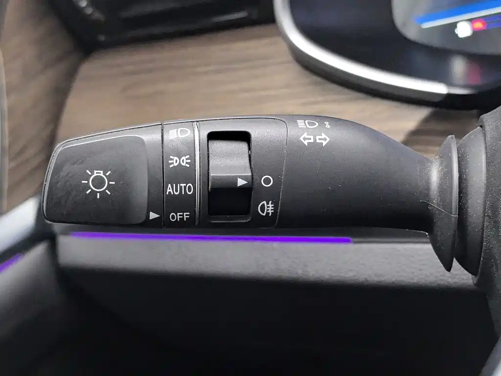 Skyworth Auto Skyworth HT-i 2024 2023 1.5L PHEV 115KM Smart Dragon Edition