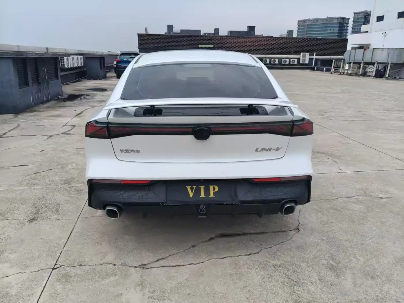 CHANGAN UNI-V