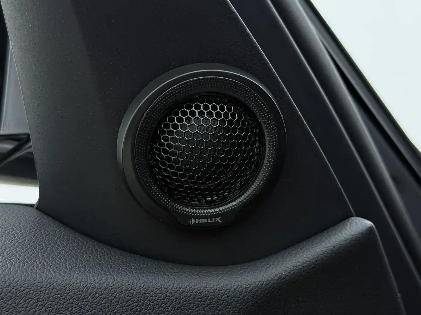 BMW i3 2022 eDrive 35 L фото 14