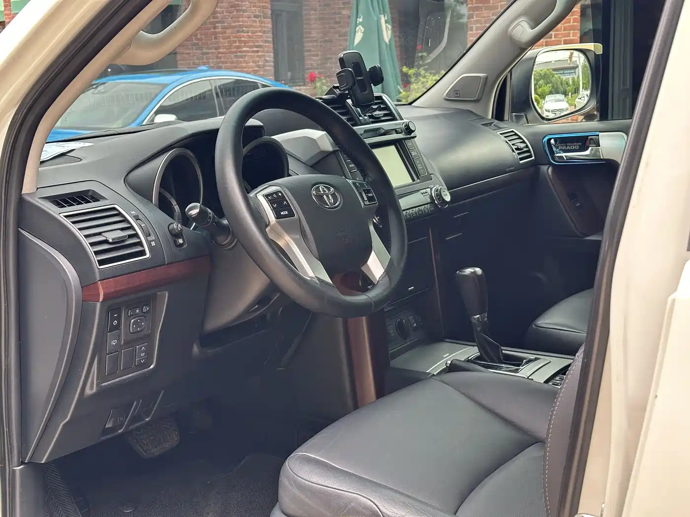 Toyota Prado 2016 3.5L Auto TX-L фото 9