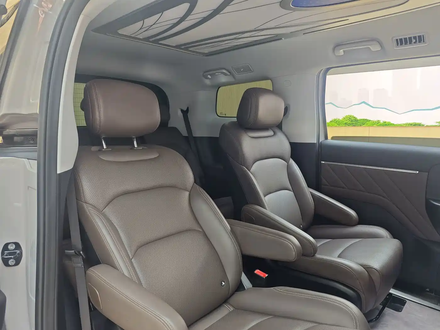 Wuling Motors Xingguang 730 New Energy 2026 2025 Model Plug-in Hybrid Base Version