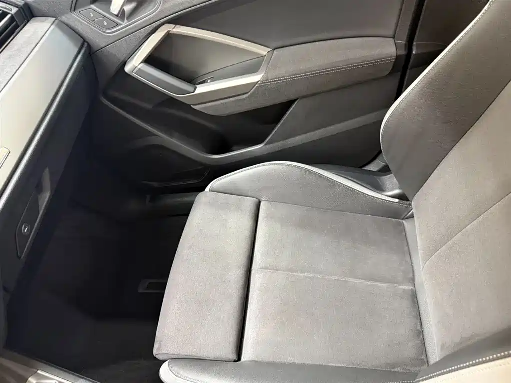 Audi Q3 2023 35 TFSI Fashion Dynamic (1.4T) фото 13