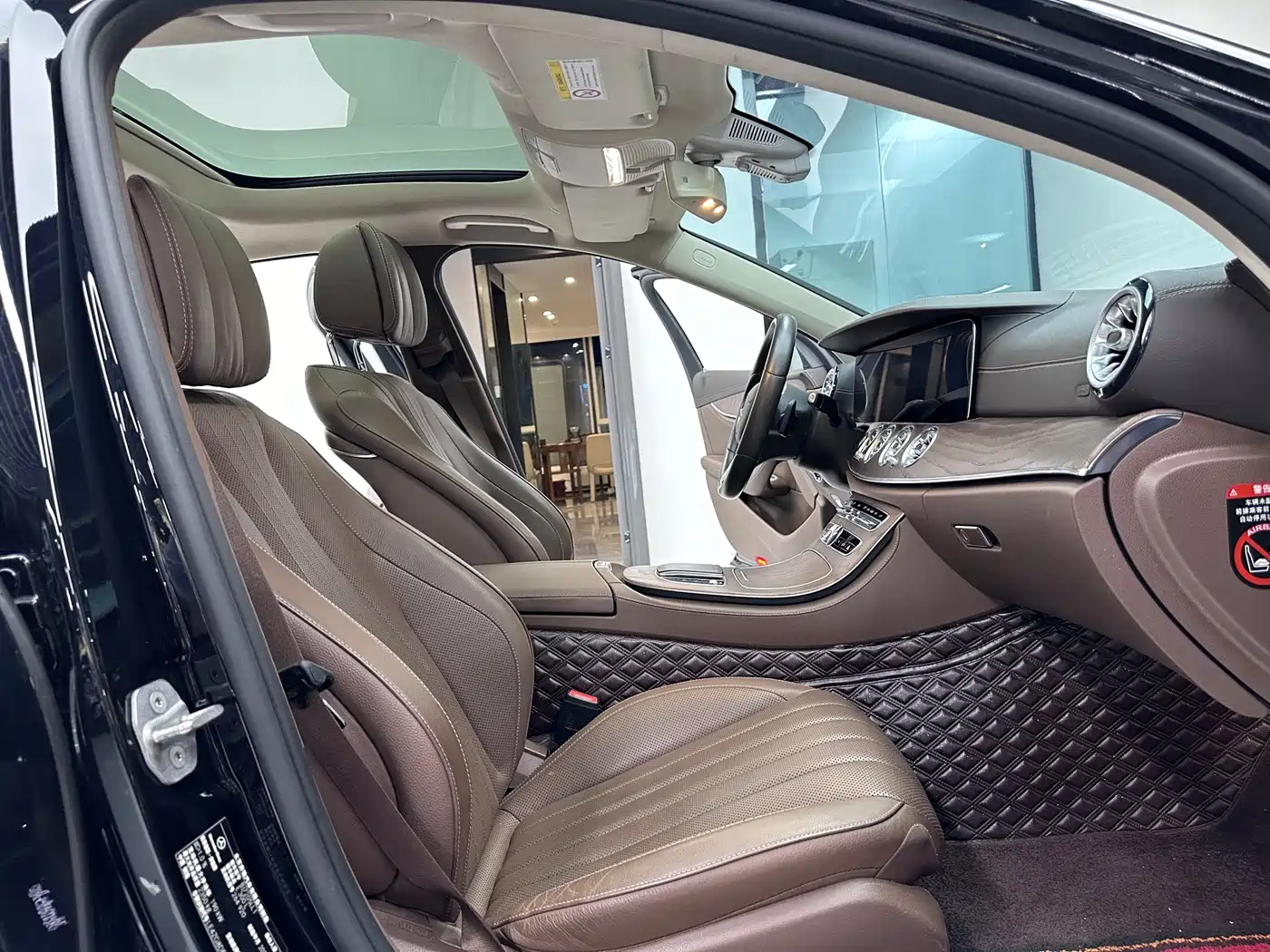 Mercedes-Benz E-Class 2020 Facelift E 300 L Exclusive фото 10