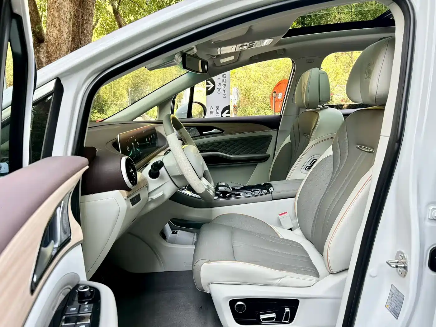 DONGFENG POPULAR YACHTS