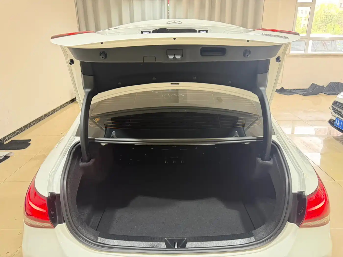 Mercedes-Benz A-Class 2022 A 180 L Sport Sedan фото 26