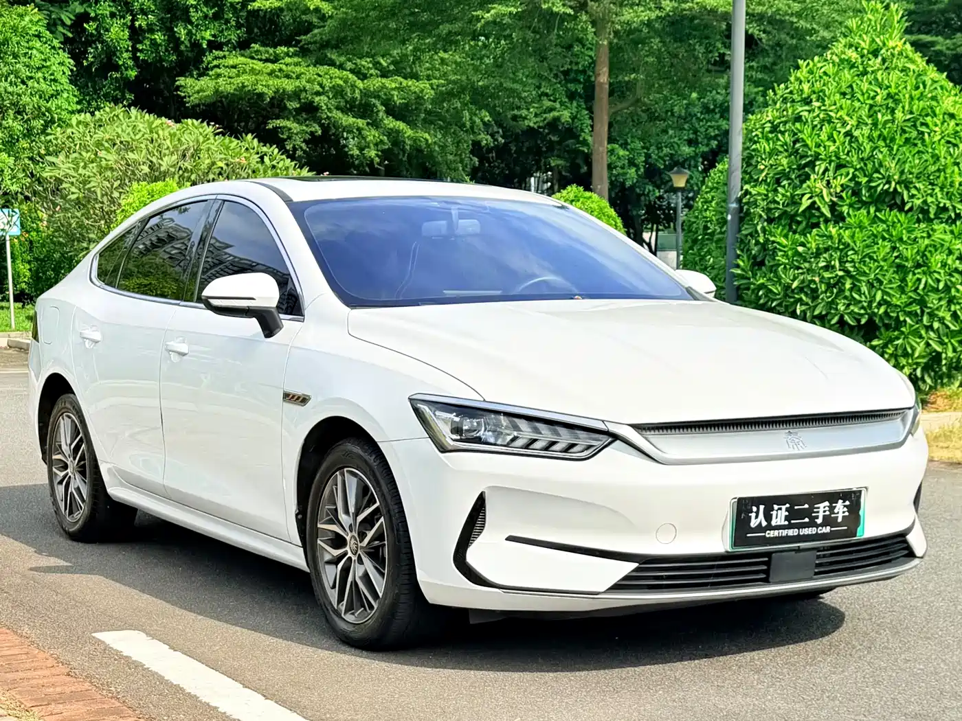 BYD Qin PLUS 2021 2021 EV 400KM Luxury Model