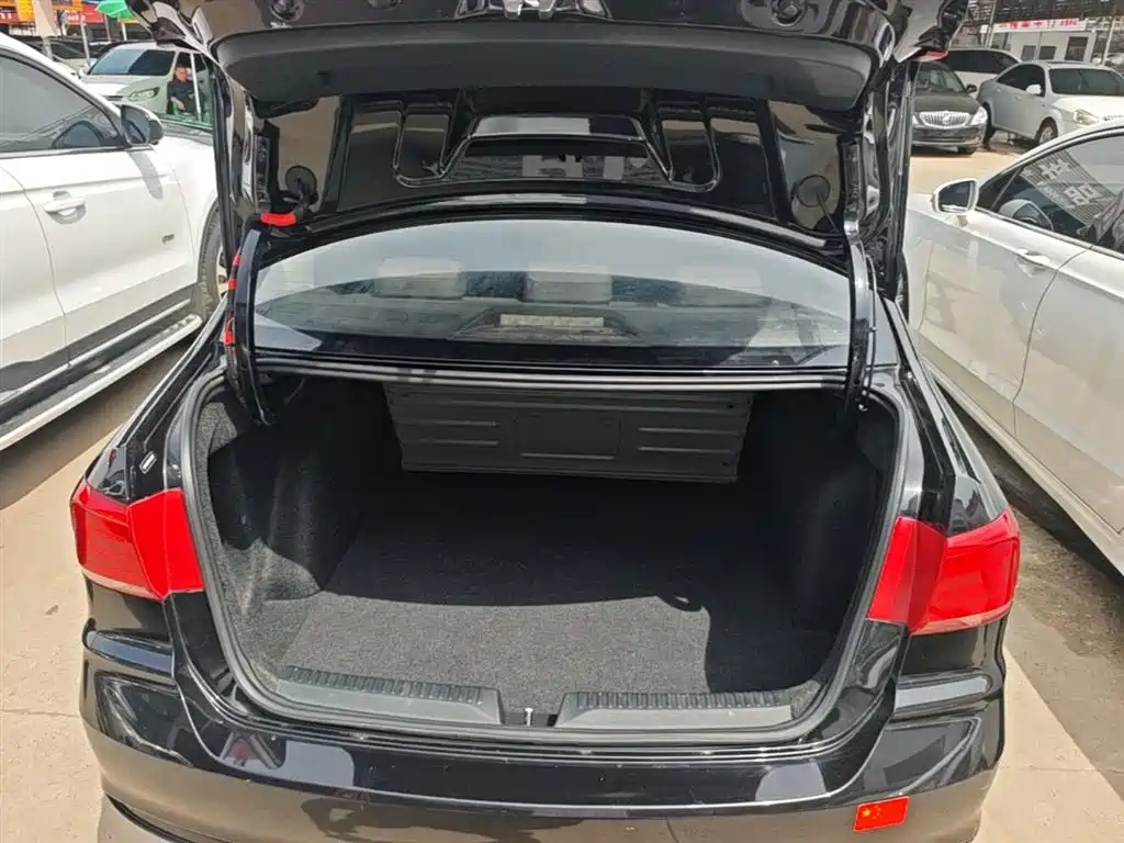 Volkswagen Santana 2019 1.5L Manual Trend China VI фото 19