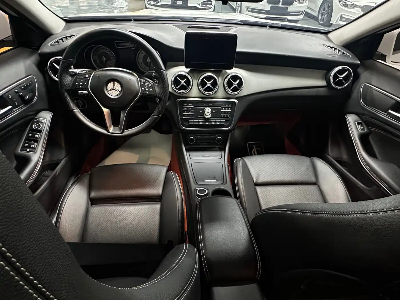 Mercedes-Benz GLA 2016 GLA 200 Dynamic фото 7