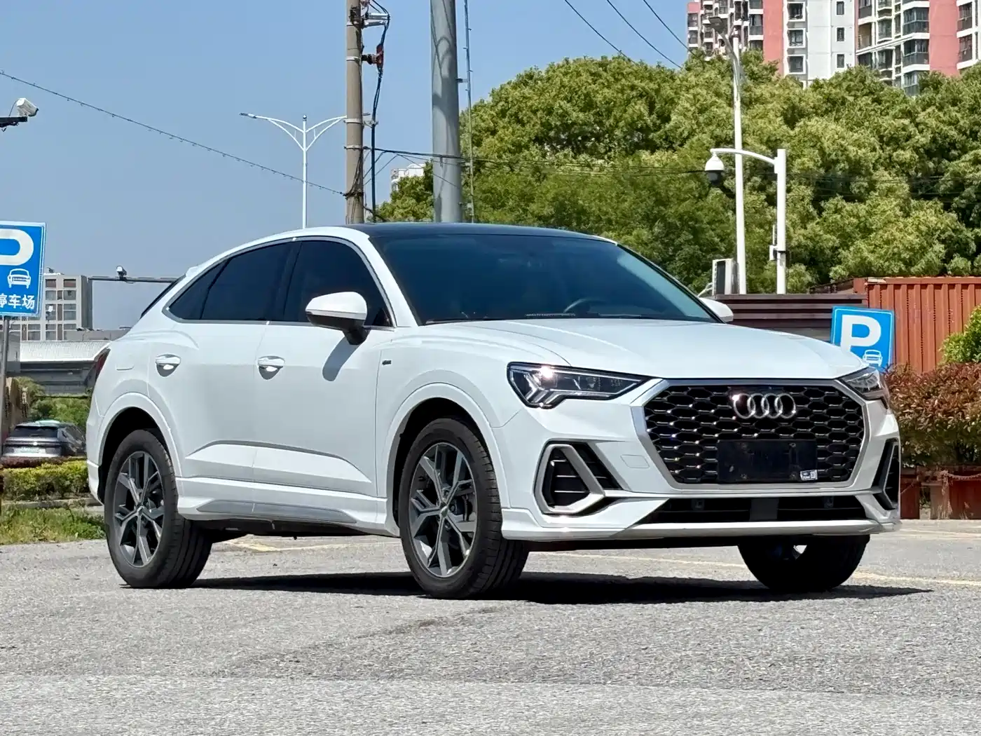 Audi Q3 Sportback 2020 40 TFSI Fashion фото 3
