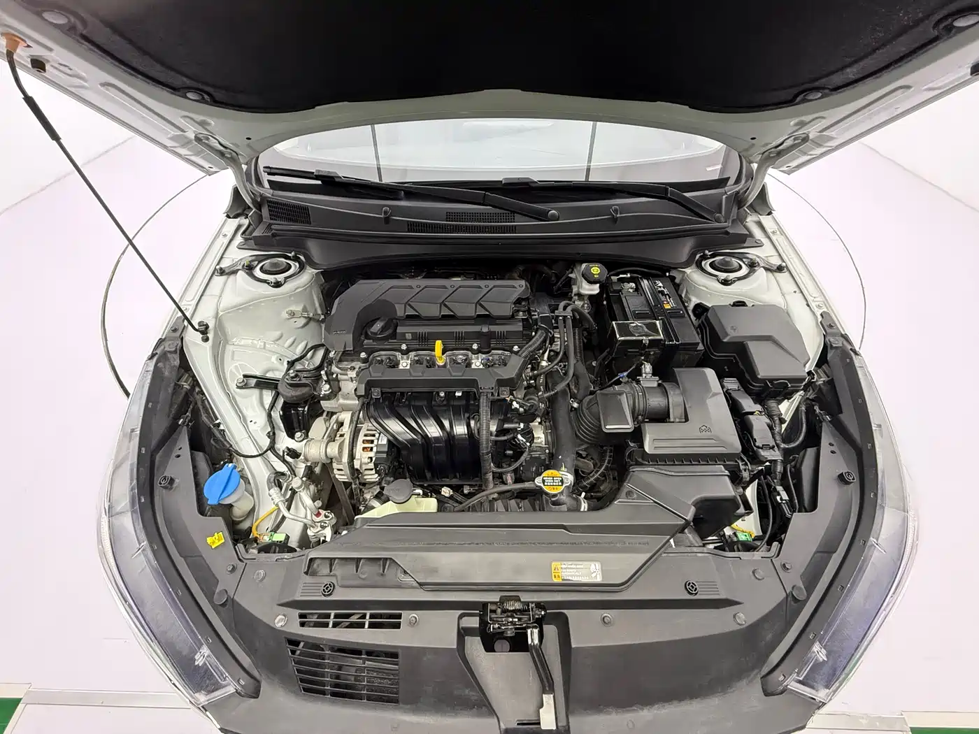 Hyundai Elantra 2022 1.5L CVT GLX Elite Edition фото 8