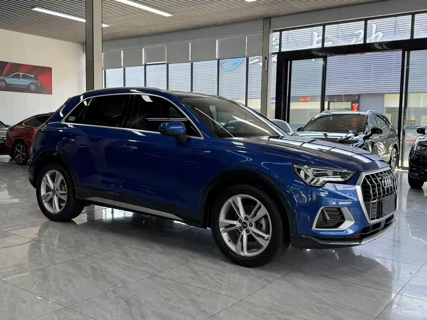 Audi Q3 2021 35 TFSI Fashion Elegance фото 4