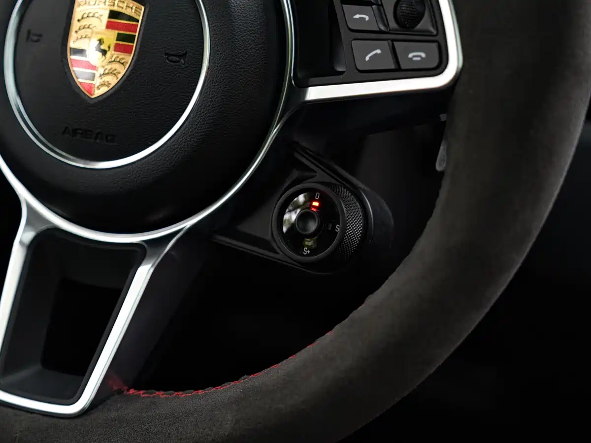 Porsche Cayenne 2019 Cayenne Coupé 3.0T фото 17