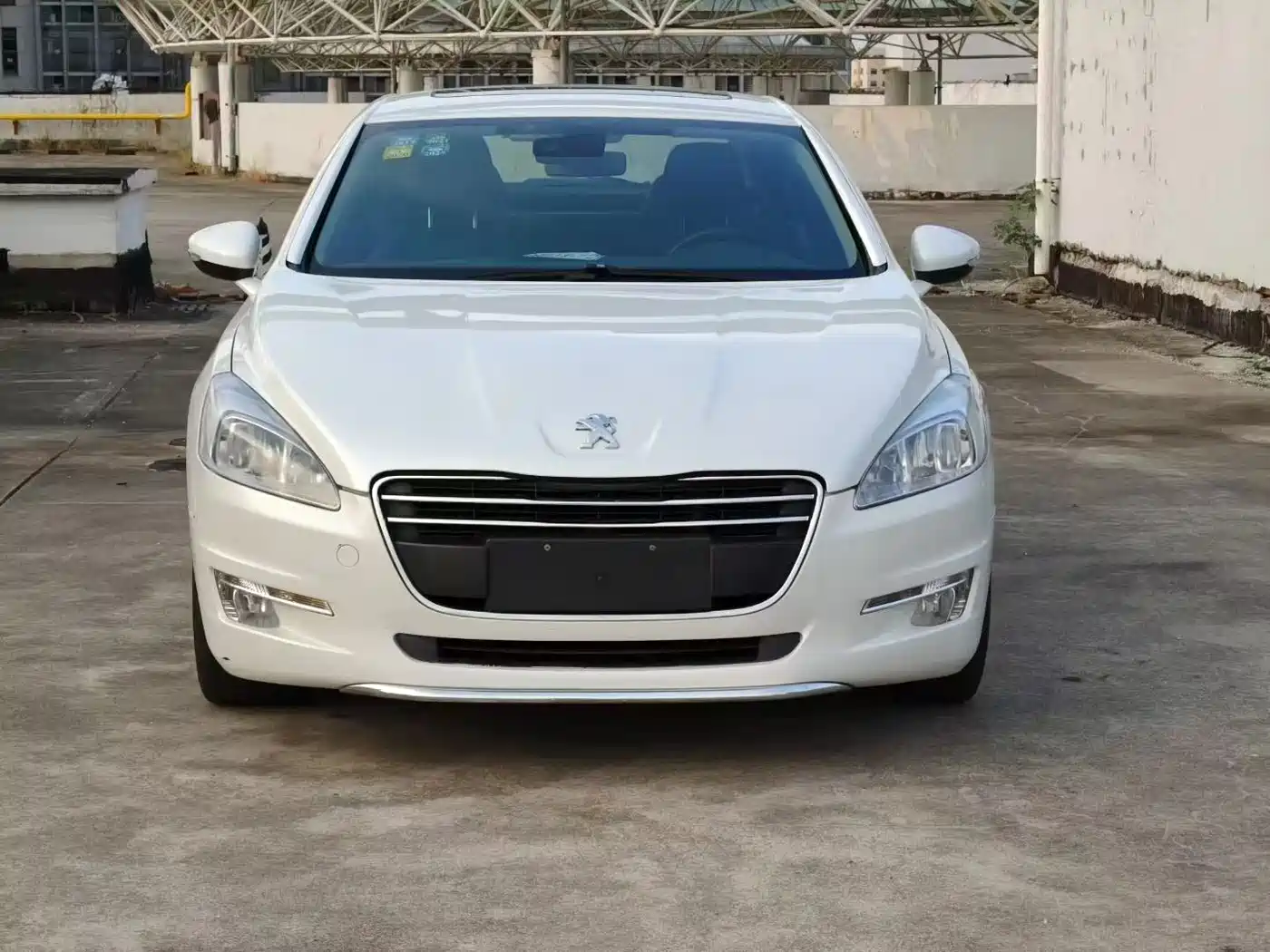 Peugeot 508 2013 2.3L 2nd Anniversary Auto Flagship Edition фото 2