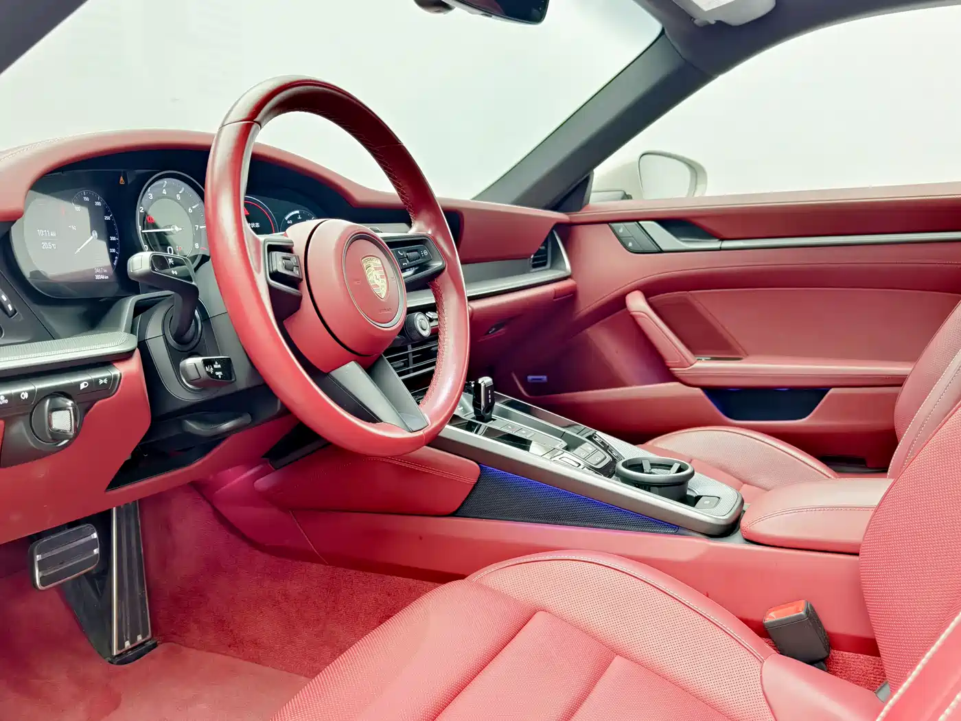 PORSCHE 911