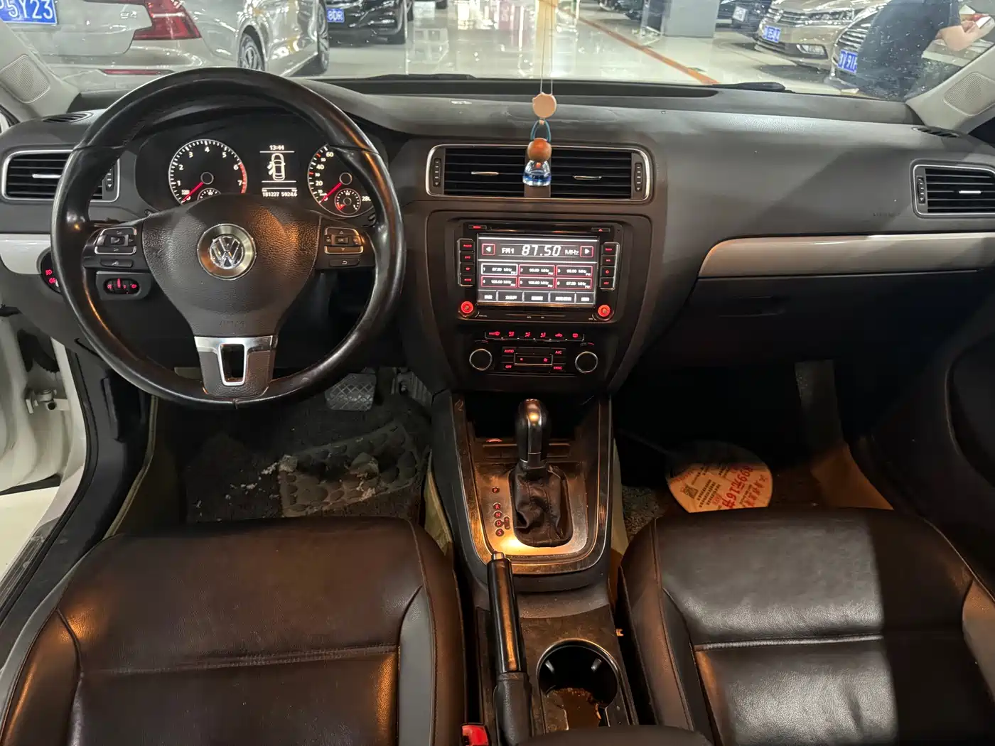 Volkswagen Sagitar 2014 1.4TSI Automatic Luxury фото 6