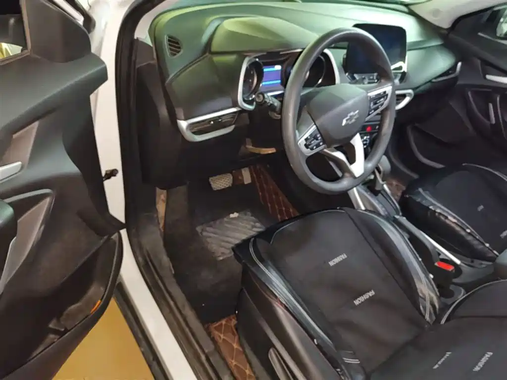 Chevrolet Trax 2019 Redline 335T CVT Extreme Edition (China VI) фото 16