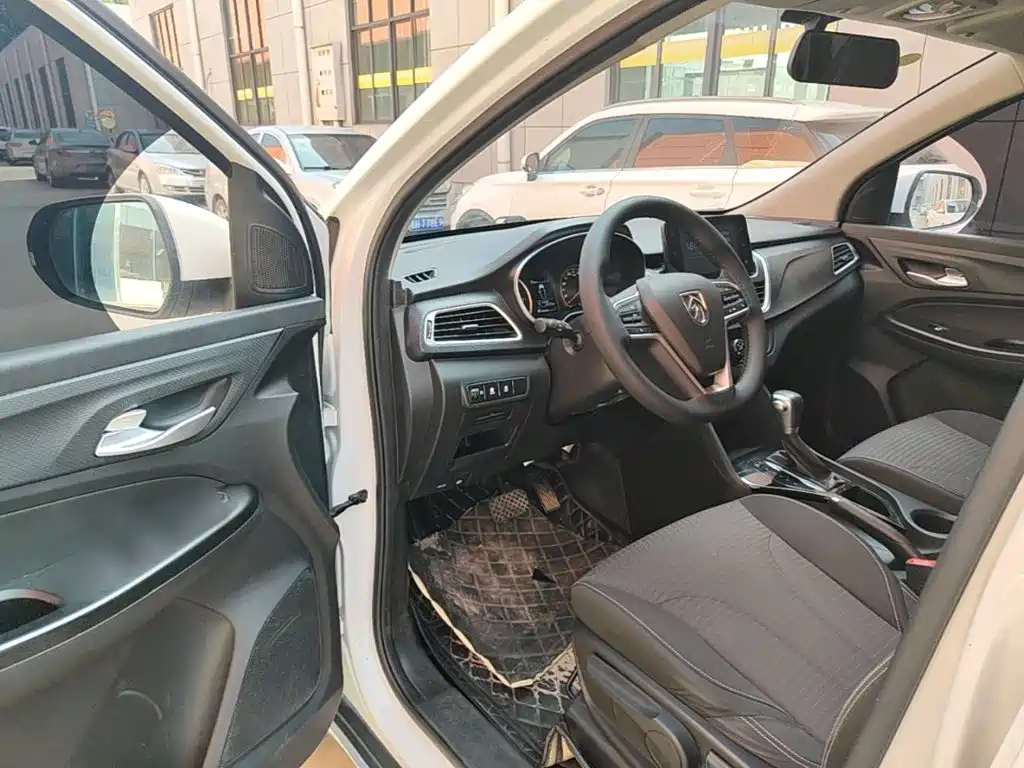 Baojun 730 2022 2021 1.5T CVT Fashion 7-Seater