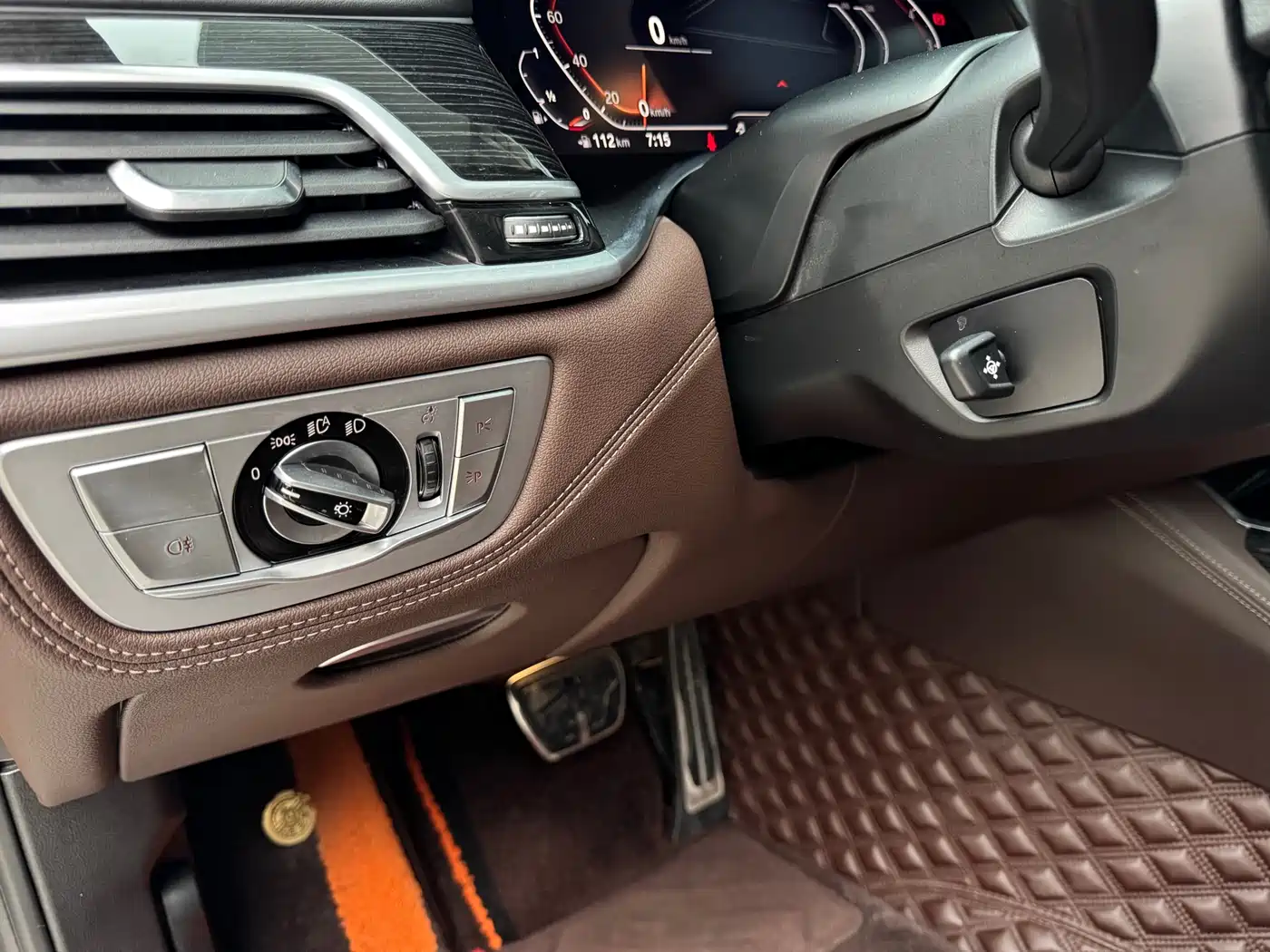 BMW 7 Series 2019 Facelift 740Li Leading M Sport Package фото 8