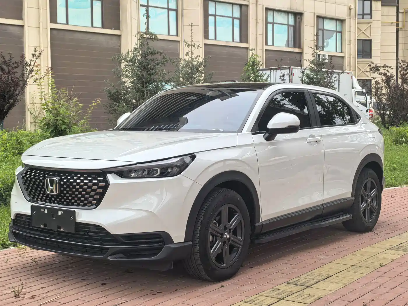 Honda XR-V 2023 Facelift 1.5L CVT Fever Edition
