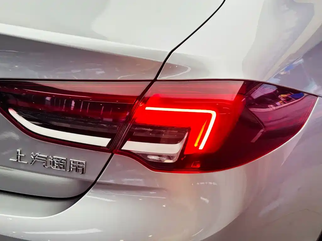 Фото 12 - Buick Regal