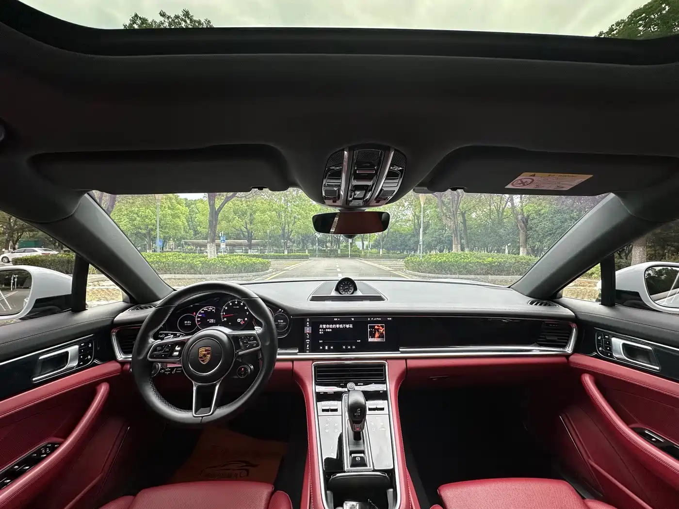 Porsche Panamera 2020 Panamera 10th Anniversary Edition 2.9T фото 8
