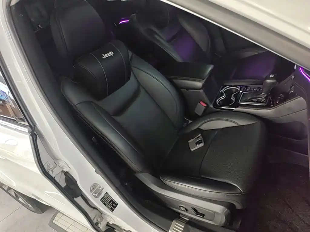 Jeep Grand Commander 2018 2018 2.0T AWD Intelligent Edition (China V)