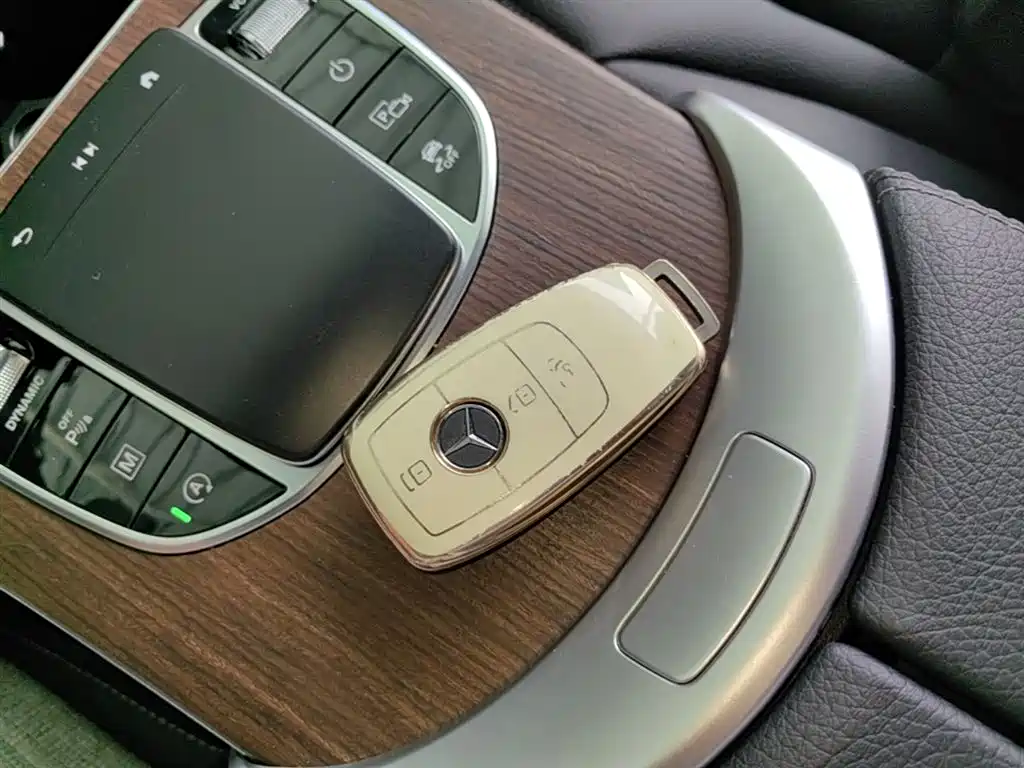 Mercedes-Benz GLC 2022 Model GLC 300 L 4MATIC Dynamic Edition фото 9