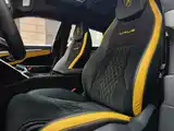Фото 11 - Lamborghini Urus