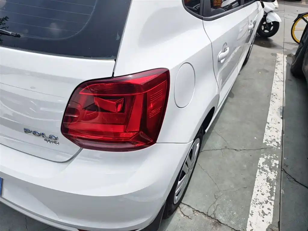 Volkswagen Polo 2018 1.5L Auto Safe Drive фото 8