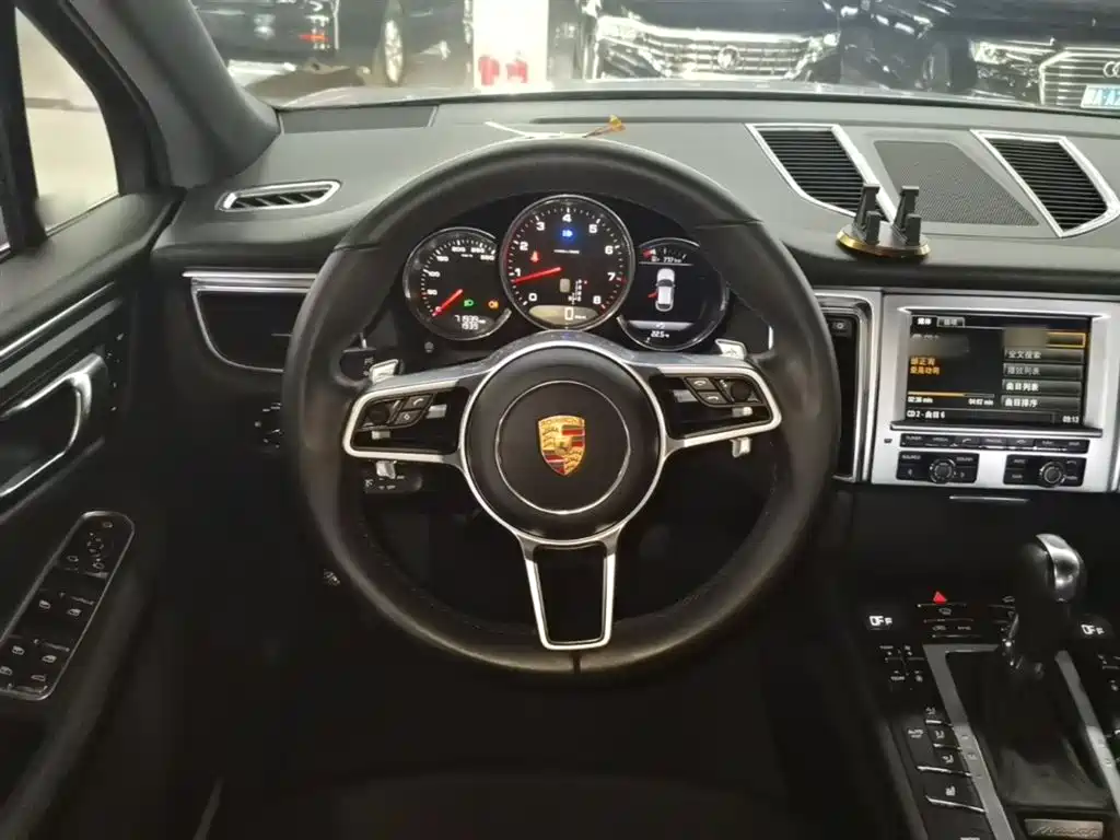 Porsche Macan 2014 Macan 2.0T фото 11