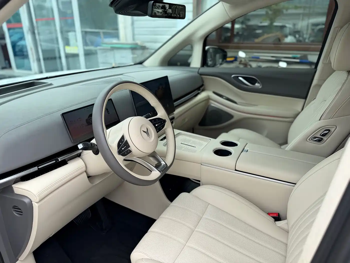 Voyah Auto Voyah Dreamer 2025 PHEV AWD Flagship Qian Kun Edition фото 4
